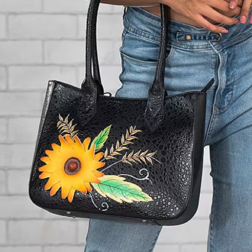 Sukriti sunflower shoulder bag new with tags